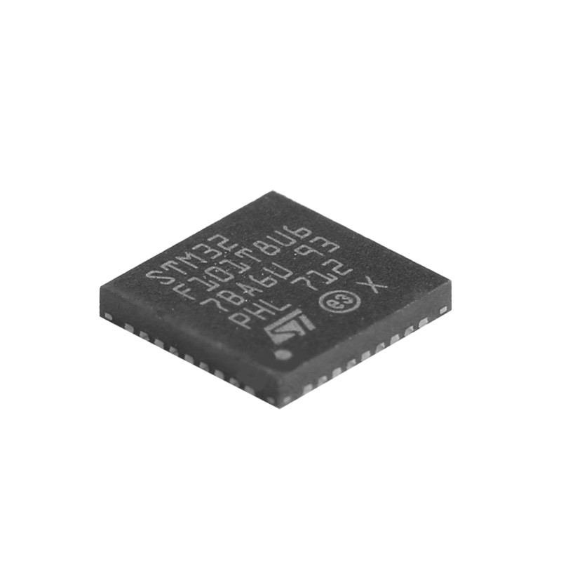 FLASH novo e original 36VFQFPN do circuito integrado do ST STM32F101T8U6 de IC MCU 32BIT 64KB