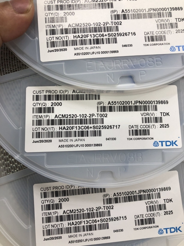 Microplaqueta IC do circuito integrado de ACM2520-102-2P-T002 SMD, original brandnew, não utilizado